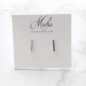 NWT Line Earrings